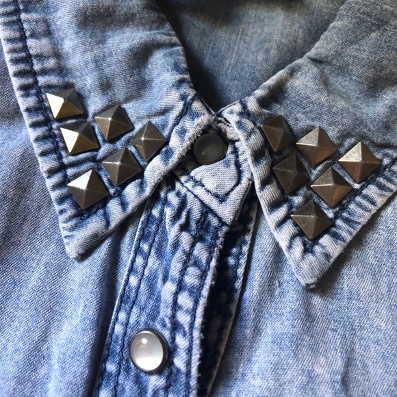 H&M Denim Vest With Studs - Picture 2 of 4